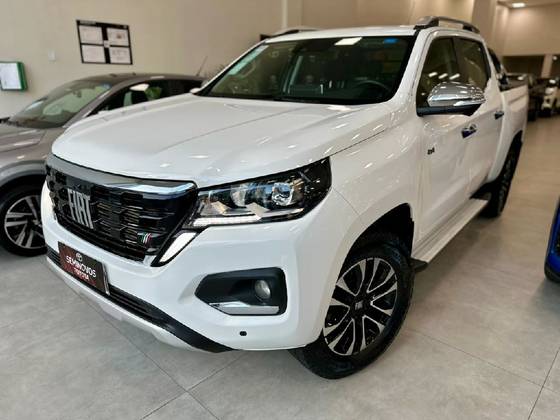 FIAT TITANO 2.2 TURBO DIESEL RANCH 4X4 AT6 FIAT TITANO 2.2 TURBO DIESEL RANCH 4X4 AT6